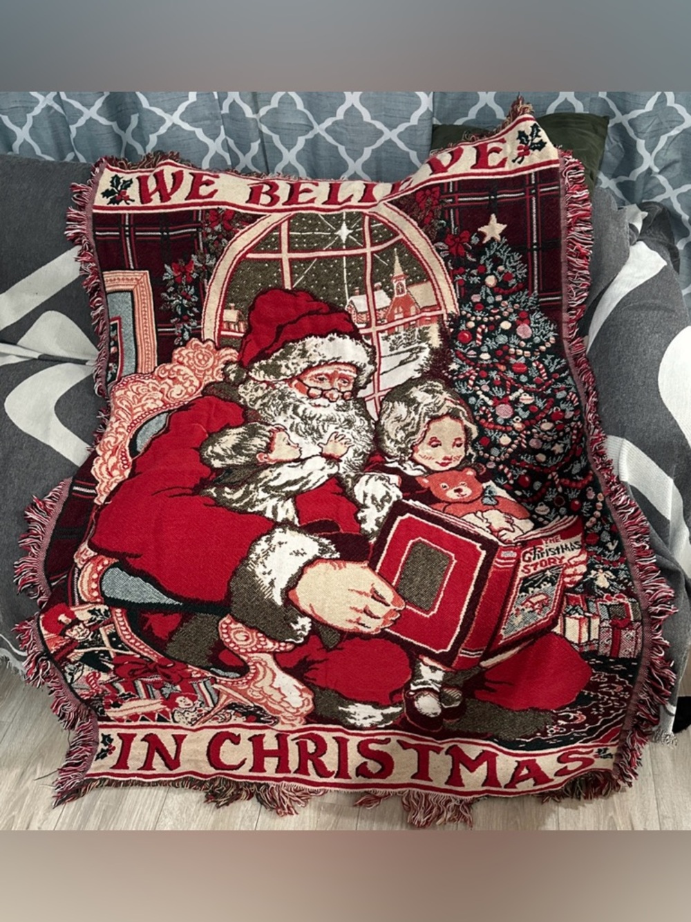 Fieldcrest Santa Woven Tapestry Throw Vintage Fringed “We Believe In Christmas”